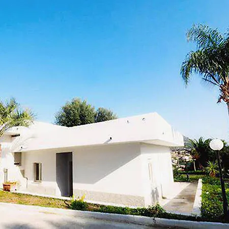Apartmanhotel Le Corti Di Capo Vaticano