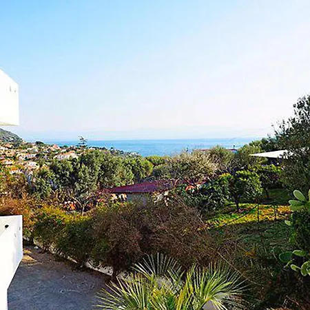 Le Corti Di Capo Vaticano Santa Maria